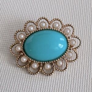 Vintage Sarah Coventry Turquoise Brooch